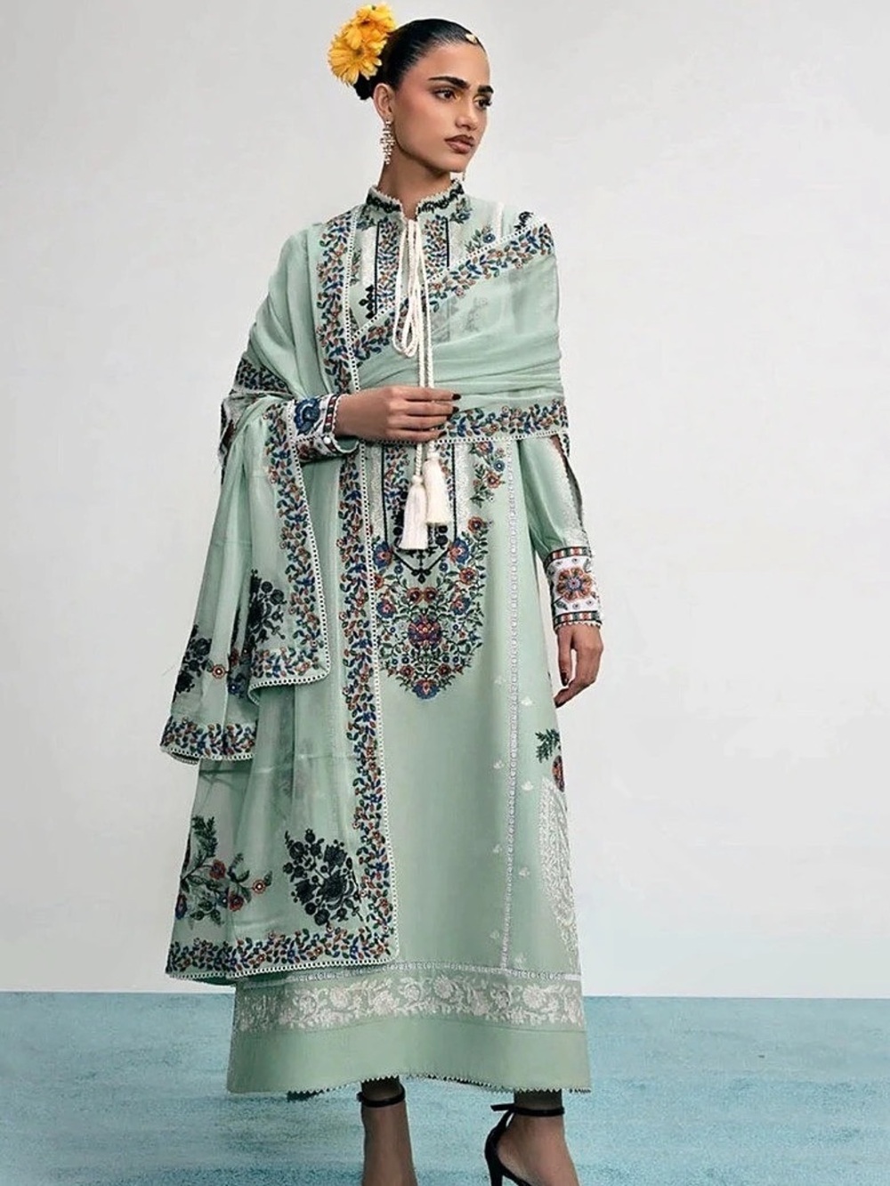 Embroidered Green Kurta Set